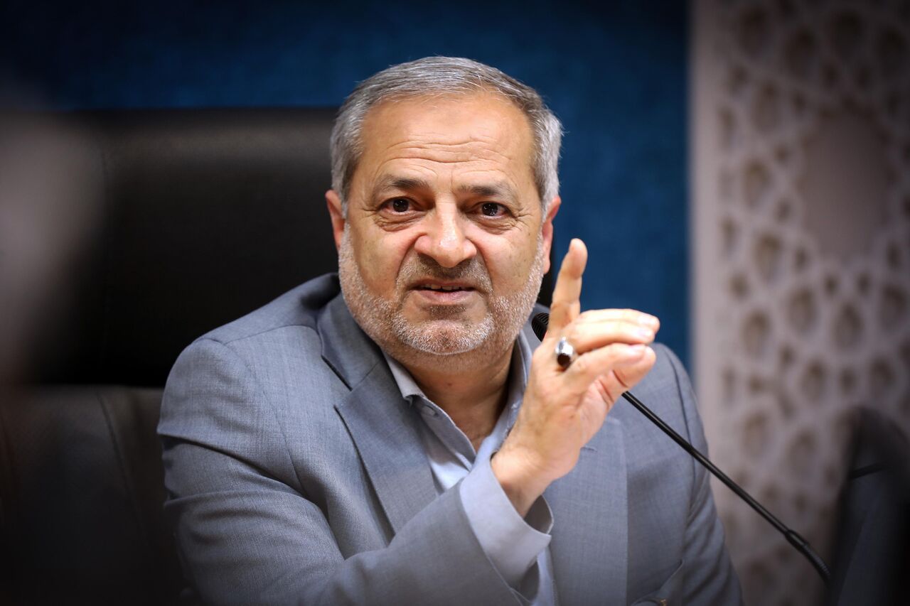 کاظمی: همه ظرفیت‌ها برای آغاز سال تحصیلی به صورت حضوری آماده است