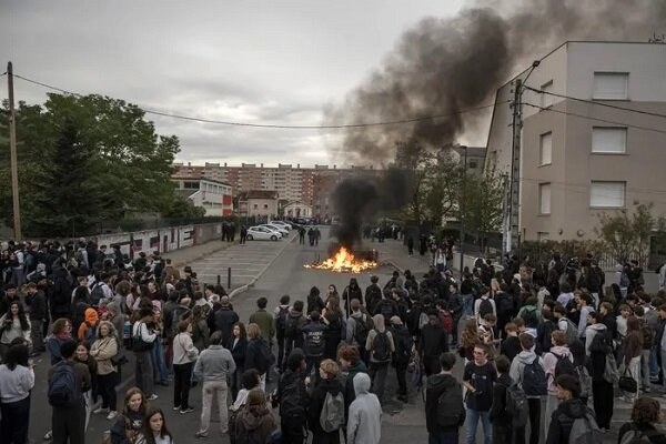 از سرگیری اعتراضات دانشآموزان فرانسوی؛ تعطیلی حدود ۲۰۰ مدرسه